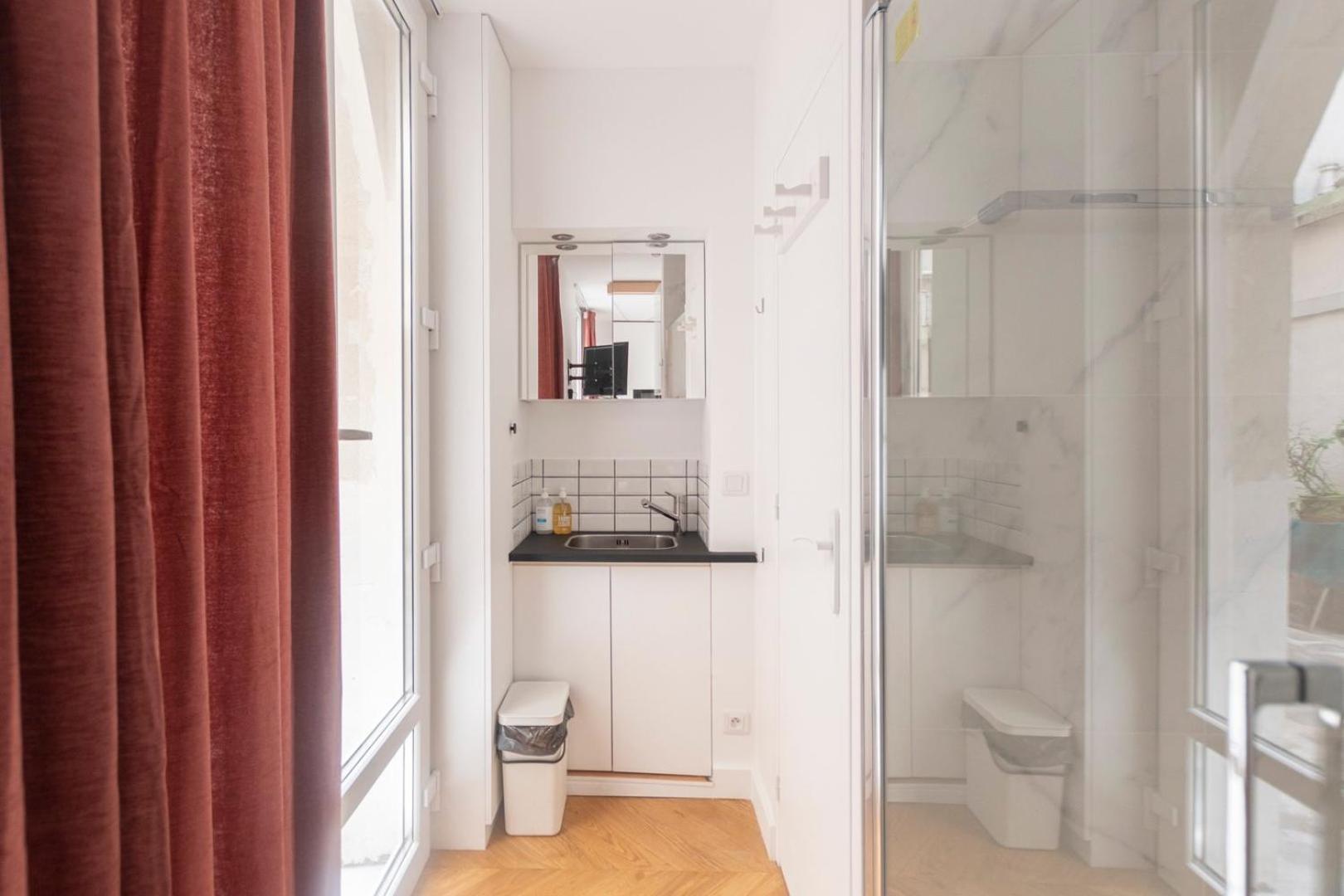 Super Central Mini Studio - 2 Pax, Murphy Bed París Exterior foto